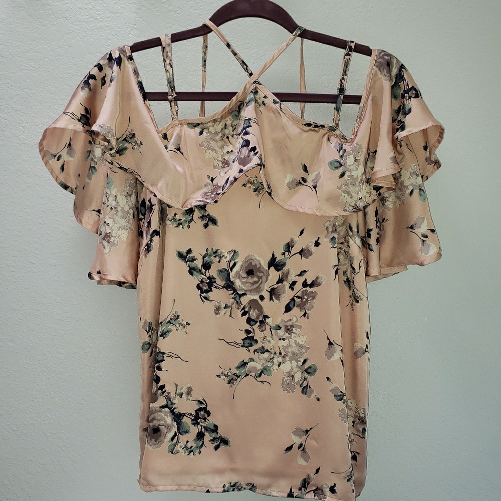 😻😻 S/M/L SILKY STRAPPY FLORAL TOP - Picture 2 of 6